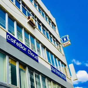 https://cloud-sharing-hakata-1-guesthouse-dormitory-fukuoka.fukuoka-hotels.net